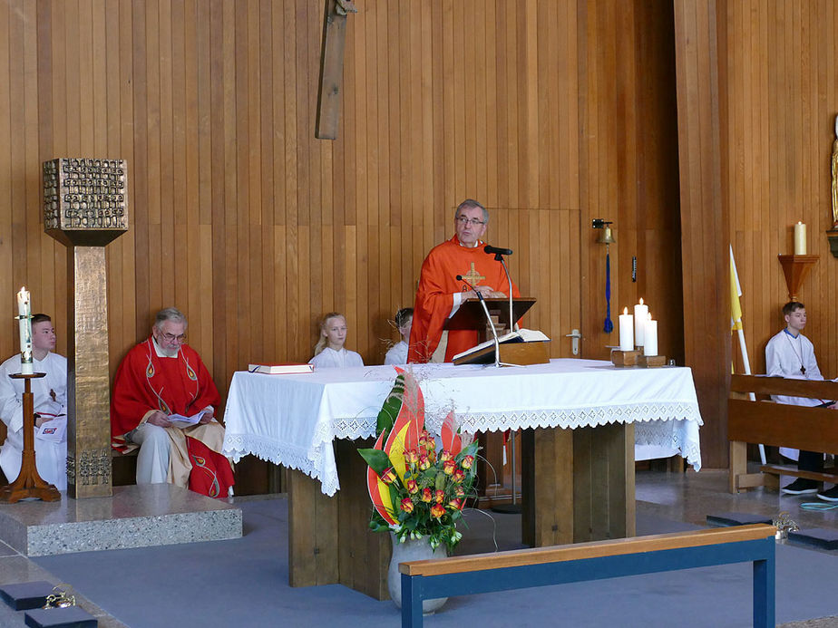 Firmung 2019 in Naumburg (Foto: Karl-Franz Thiede)